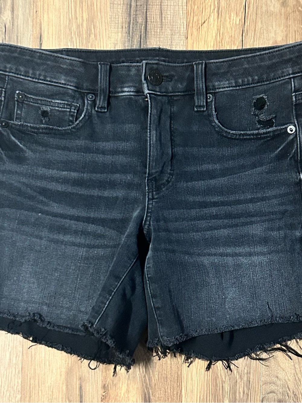 American Eagle The Dream Jean Distressed Shorts black sz 8